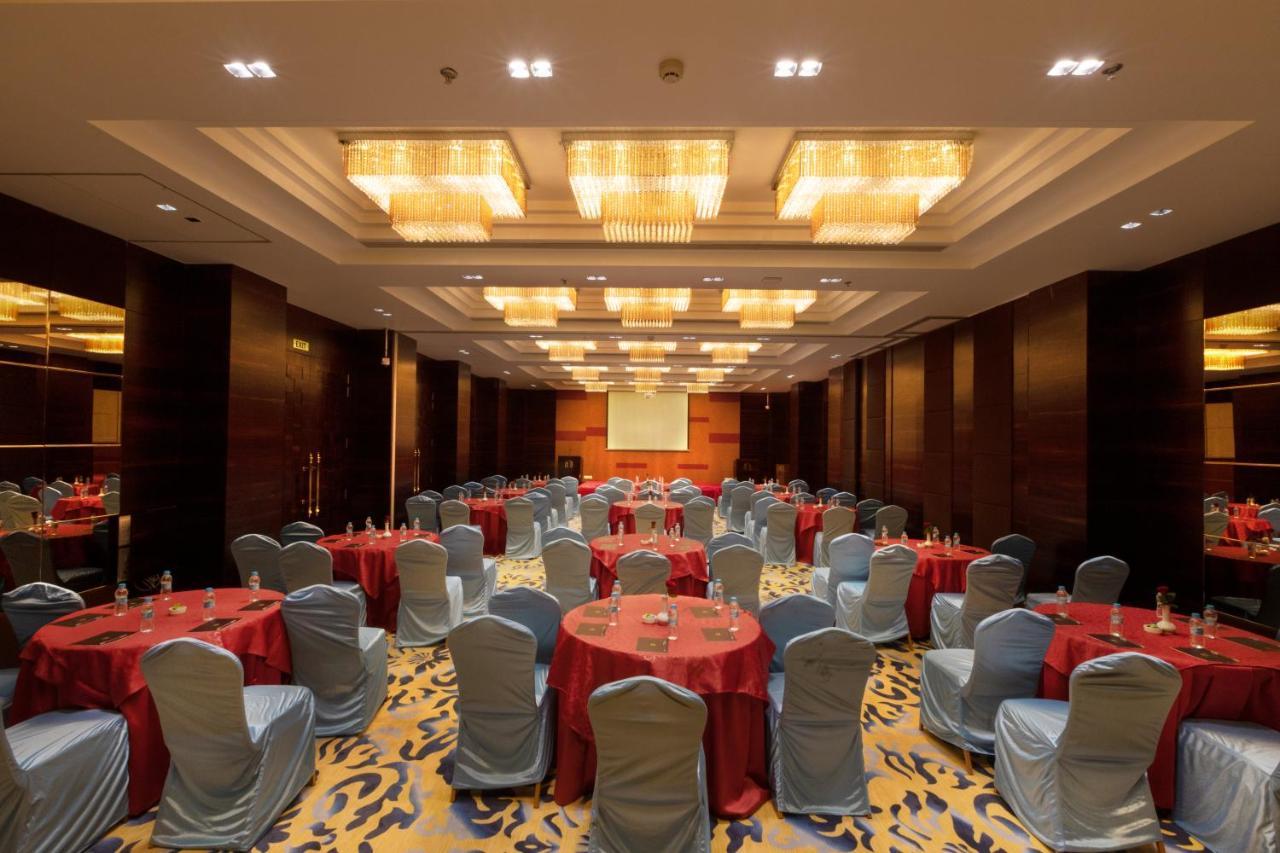Hotel Mbc Citadel Nashik Luaran gambar