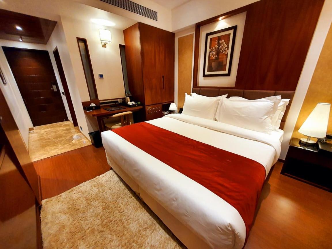 Hotel Mbc Citadel Nashik Luaran gambar